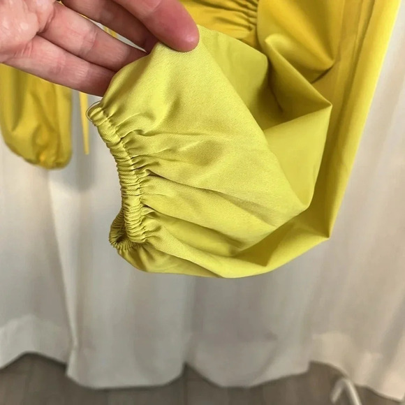 Balloon Sleeve Blouse Cropped, Size M - Picture 10 of 15